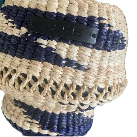 Love AAKS Baw Pot Wavy Crossbody Ratan Leather Natural & Navy Straw Liner - Picture 4 of 9